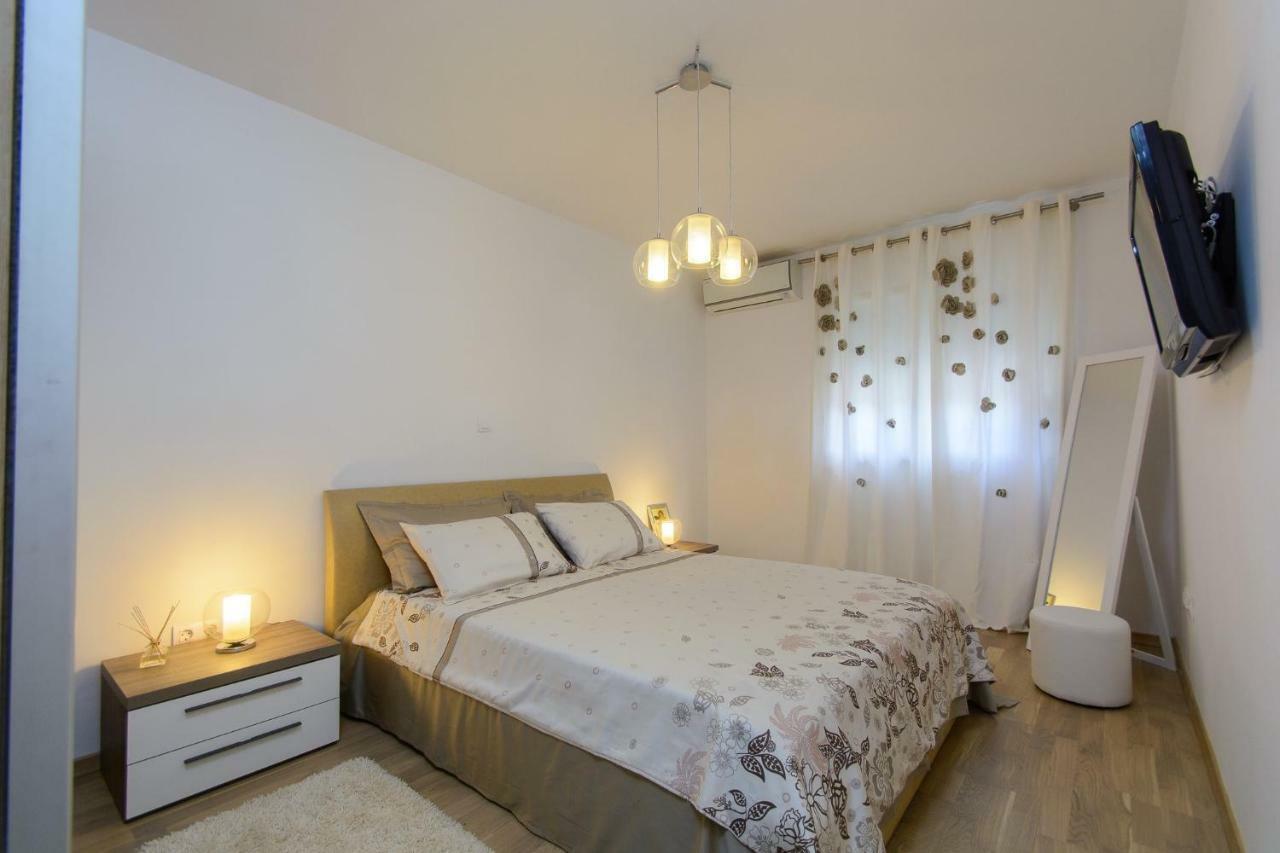 Ferienwohnung sunrise app Trogir Exterior foto